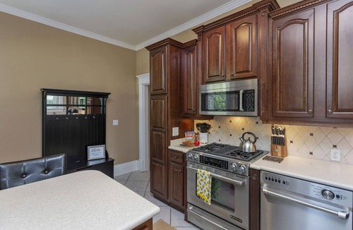 Hillsboro West End House | Amazing Home & Area - Close to Downtown Nashville! Family & Group Friendly!