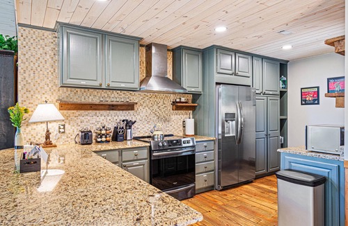 Cashiers House | Amazing Mt Views, Hot Tub, Trails, Fire Pit on 10 acres, 4 miles to Cashiers!
