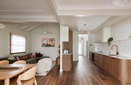 Merewether House | Avalon, by Follo