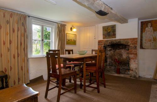 Avebury House | Avebury Cottage