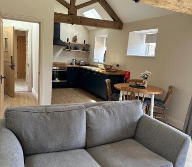 Cheddar House | Batts Farm Barns