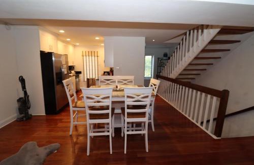 Northeast Virginia Beach House | Beach Luxury Townhouse