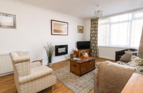 West Bay Apartment | Beach Side