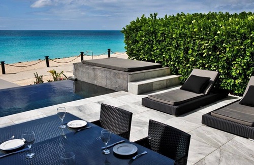 Fryes Beach Villa | Beachcomber – Three-Bedroom Oceanfront Private Villa at Tamarind Hills, Antigua and Barbuda