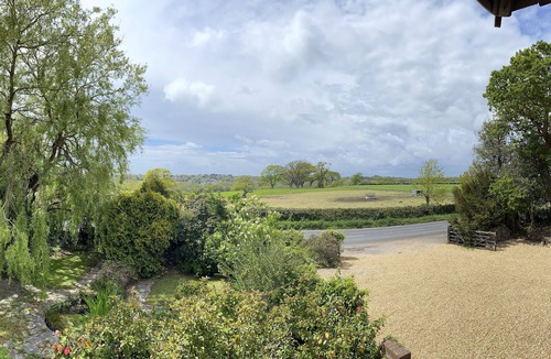 Boldre House | Beautiful 3 bed cottage in Lymington. Perfectly located for Coast and New Forest