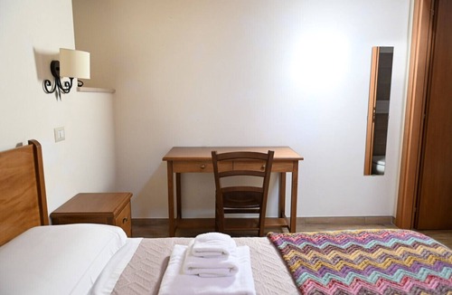 Baselice Bed & Breakfast | Borgo Sciugolo - Camera Orchidea