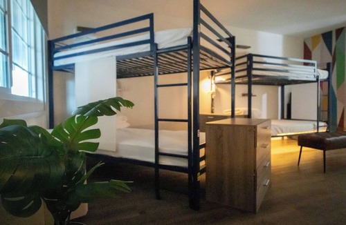 Anaheim Resort House | Bposhtels Anaheim