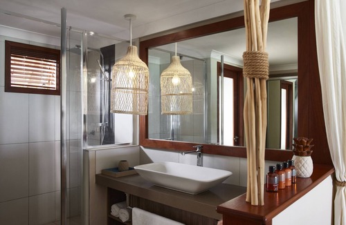 Quatre Cocos Resort | C Mauritius - All inclusive