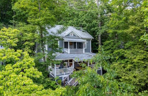 Montreat House | Ceilidh Cottage - Near Black Mountain & Walk to Montreat Hiking!