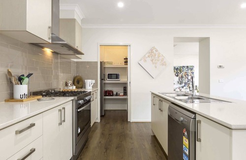 Lara Apartment | Comfort and Space in Lara’s Family Friendly Home