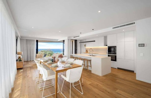Coolum Beach Apartment | Coolum First Bay 121