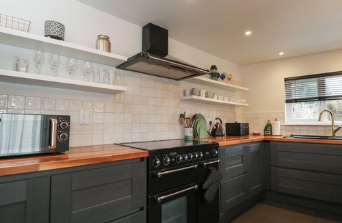 Devizes Cottage | COPPER COTTAGE, family friendly, with a garden in Devizes