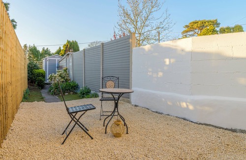 Stenalees House | Cosy cottage, conveniently located in the heart of Cornwall, perfect family base