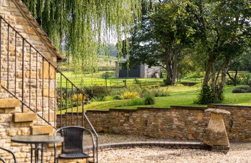 Little Rissington Cottage | Cosy one bedroom dog friendly holiday home in the Cotswolds - The Nest at Robins Roost