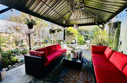 Garden Grove House | Cozy modern rose house 3-bedrooms pets friendly in Garden Grove, California