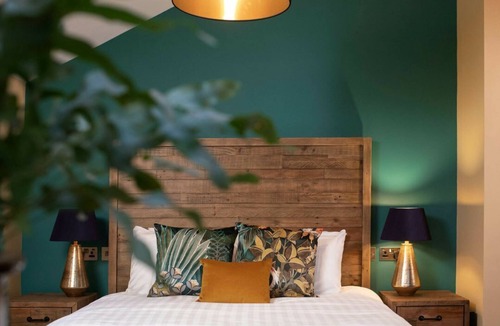 North York Moors National Park Cabin | Cropton Golden Oak Hideaway, Pickering