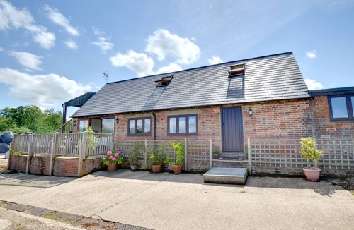 Wadhurst House | Dairy Cottage - Three Bedroom House, Sleeps 5