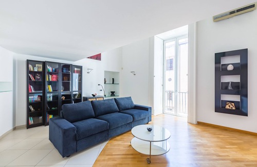 Montecalvario Apartment | Design Duplex at National Museum