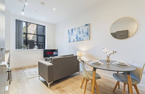 Bordesley Apartment | Digbeth Square | Central | Sleeps 2 | Bullring