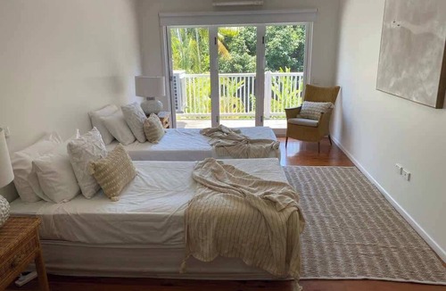 Port Douglas House | Driftaway on Garrick Street - Port Douglas
