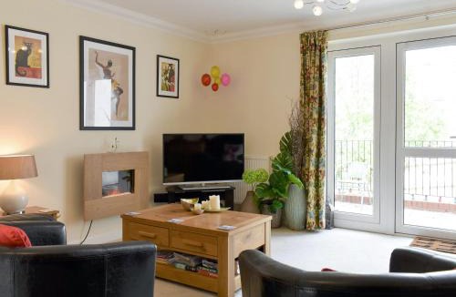 Bampton House | Elizabeth House