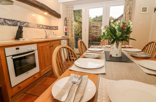 Grassington Cottage | END COTTAGE, pet friendly, character holiday cottage in Grassington