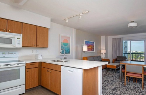 Anaheim Resort Resort | Family sized 2 BR, 2 Bath, 6 guest resort condo 5 minutes to Disneyland