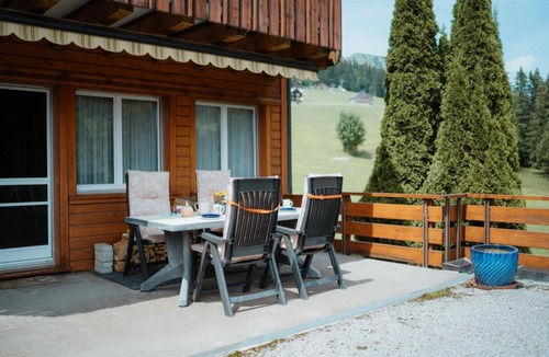 Mitloedi Apartment | Ferienhaus Bergblick