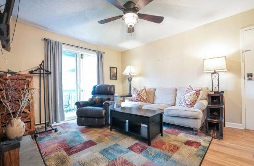 Banner Elk House | First floor studio Resort access Portable AC