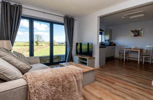 Tunstall House | Genesis