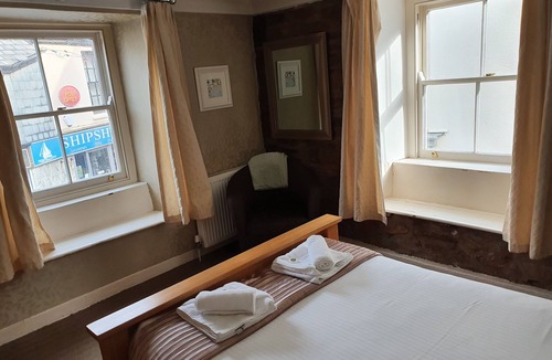 Kingsand Hotel | Halfway House Inn