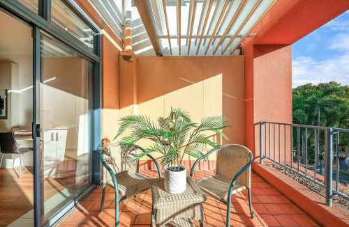 Darwin City Centre Apartment | Harbourfront Resort - King Studio with Balcony & Pool