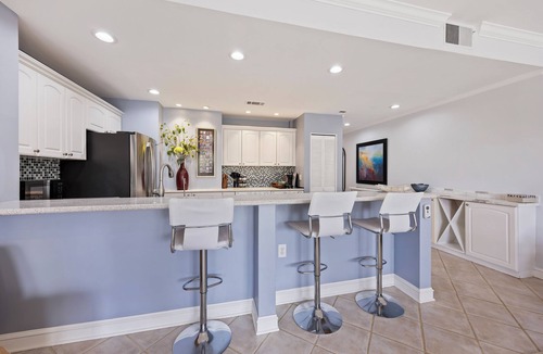 Shelter Cove Condo | Harbourside Haven – Amazing View! -Waterfront Luxury Villa in Shelter Cove, HHI