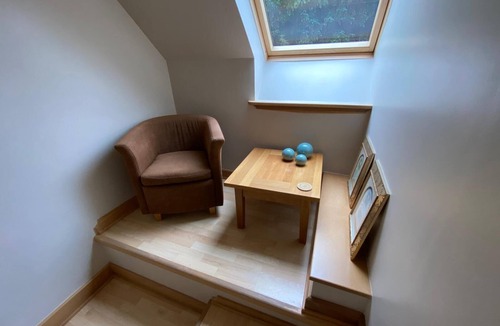 Alva Cottage | Holly Cottage - Beautiful Country Cottage Sitting at the Foot of the Ochil Hills