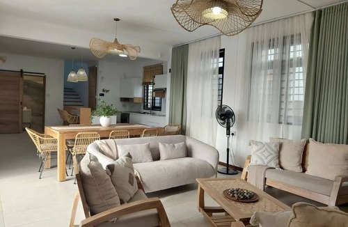 Pereybere Villa | Homerez - Villa in Grand Baie