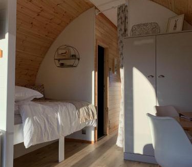 Low Catton Ski Chalet | Hundle Dale- Bugthorpe Grange Glamping