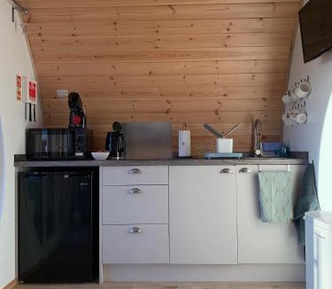 Low Catton Ski Chalet | Hundle Dale- Bugthorpe Grange Glamping