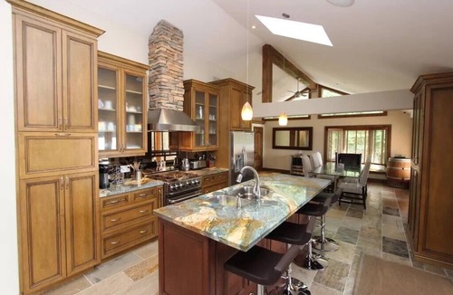 Fenelon Falls Cottage | Kawartha Lakes Waterfront, Hot Tub & Steam Room