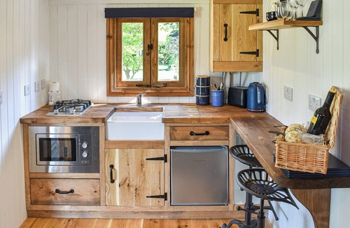 Easterside Cottage | Keldholme Shepherds Hut - UK37158