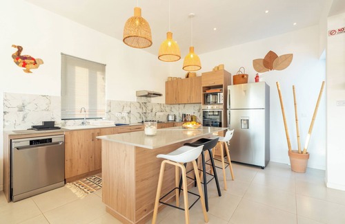 Pereybere Villa | Lady Anne's villa, a new & modern, cosy in Grand-Bay, 3 mins drive to the beach