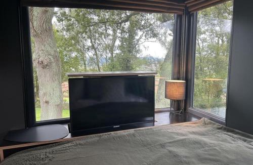 Liverton House | Lodge on Teign River 1 Bed Sleeps 2 Parking
