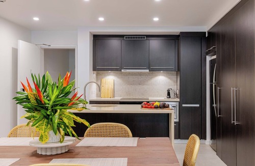 Craiglie Apartment | Luxurious tropical 2 bedroom apartment in 5 star resort