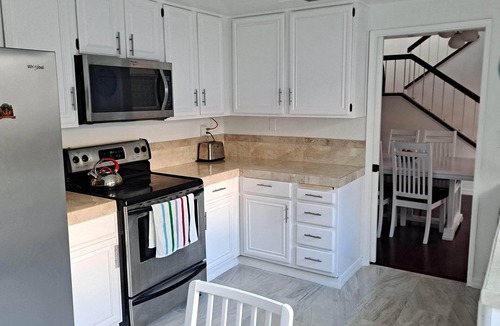 Woodbridge House | Luxury, family friendly townhouse, great neighborhood, perfect place to relax