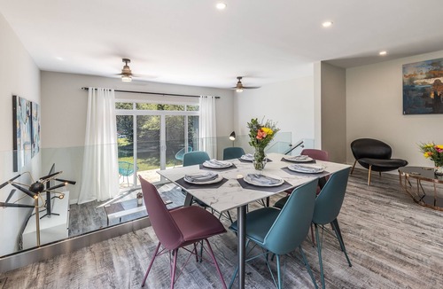 Bloomfield House | Luxury mid-century modern gem!
