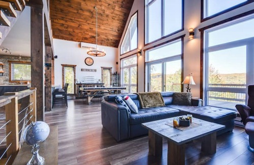 Mauricie Ski Chalet | Magnifique Chalet en Nature, Les Hauteurs St-maurice