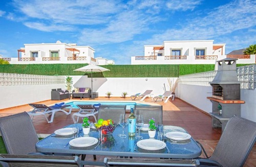 Playa Blanca Villa | Mia