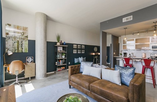 Historic Edgefield Condo | Mid Century Modern Condo w/view of Nashville Skyline