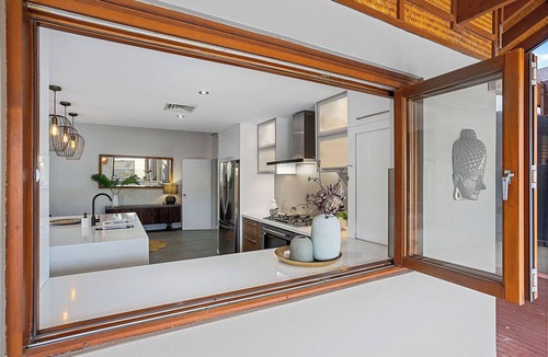 Hillarys House | Modern 4Bedroom, two bathrooms, two living areas, Heated Pool, outdoor entertaining area