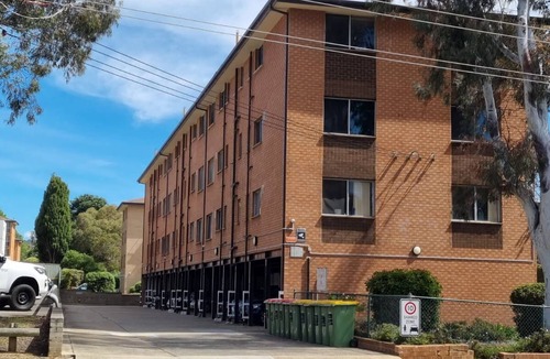 Crestwood Apartment | Modern Crestwood Retreat | 2BR Near Canberra City