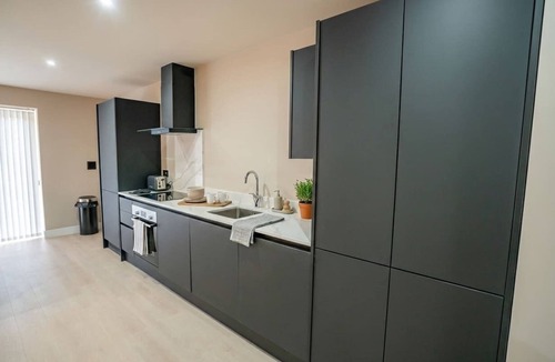 Bloxwich Apartment | Modern & Spacious 2 Bed Apartment in Birmingham